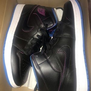 Air Jordan 1 Mid💜
